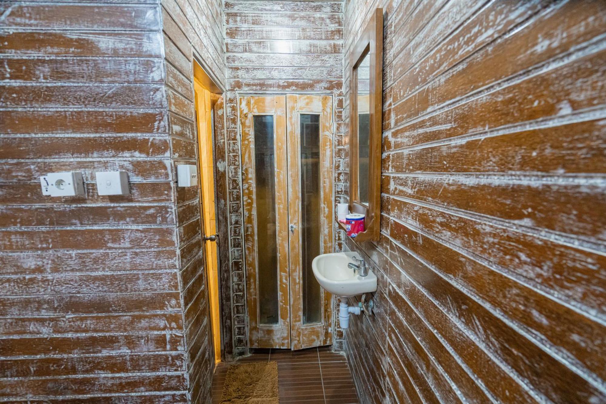 The Mel Homestay Batununggul Exterior foto