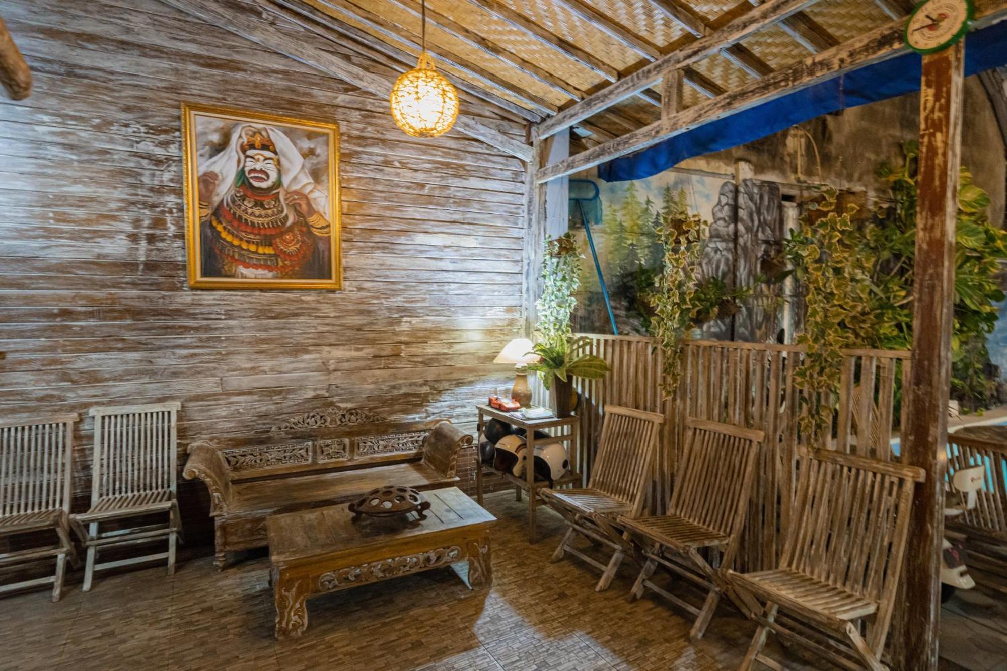 The Mel Homestay Batununggul Exterior foto
