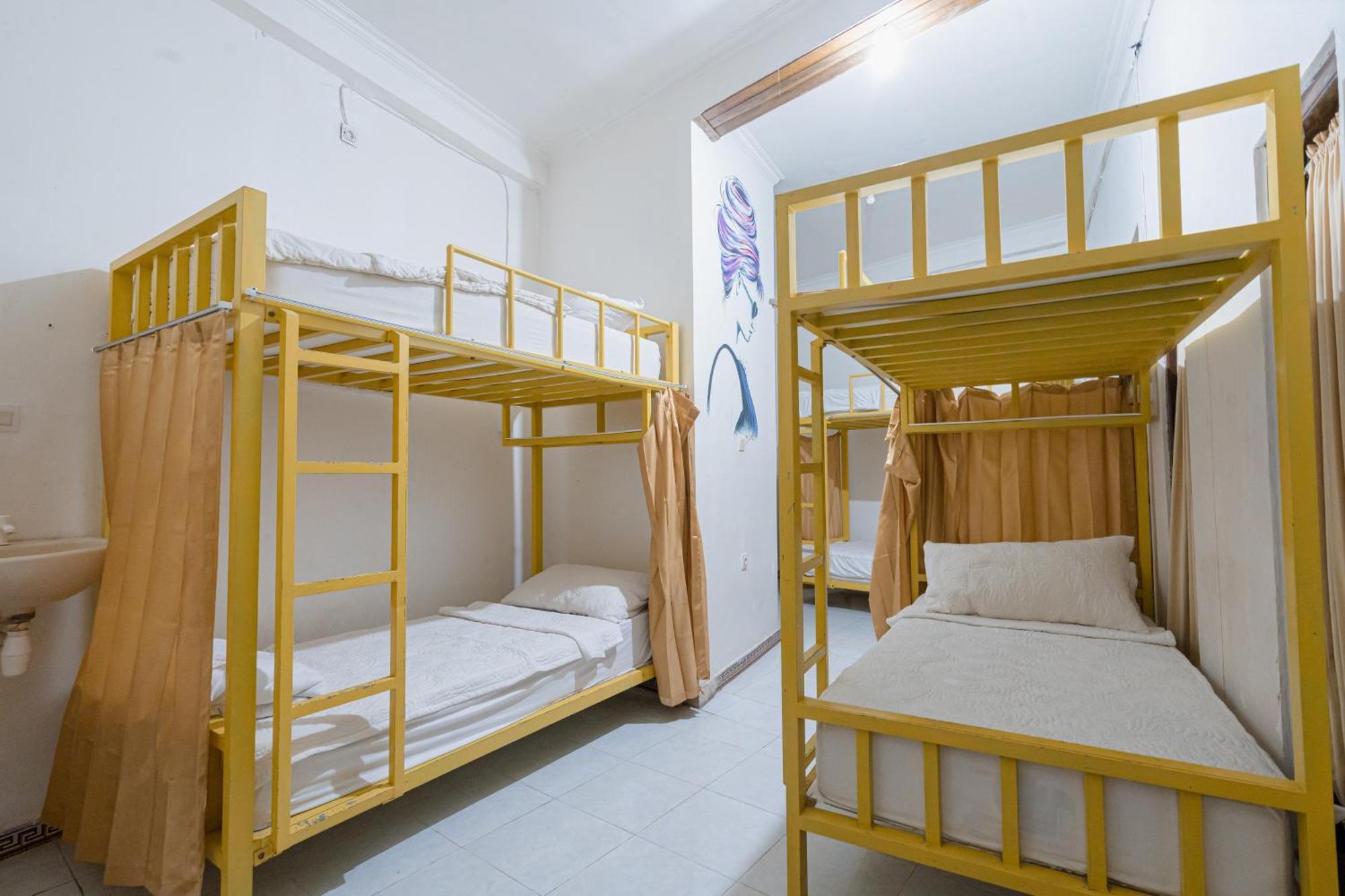 The Mel Homestay Batununggul Exterior foto