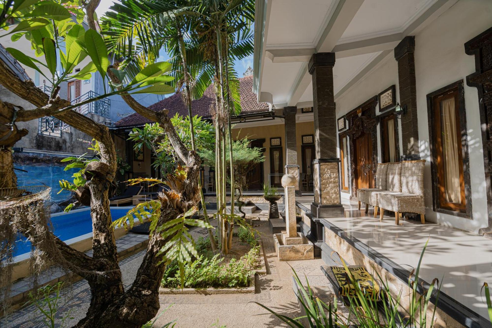 The Mel Homestay Batununggul Exterior foto