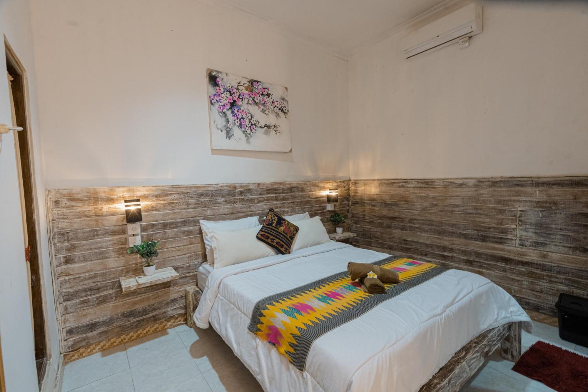 The Mel Homestay Batununggul Exterior foto